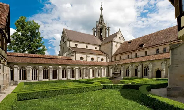 Kloster Bebenhausen, Kreuzgarten